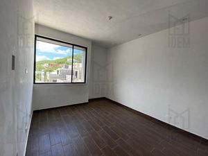 Casa en Venta en Fraccionamiento Bosques de San Pedro, Carretera Nacional.