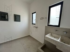 Casa en Venta en Altares Residencial, Santiago NL.