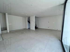 Casa en Venta en Fraccionamiento Bosques de San Pedro, Carretera Nacional.