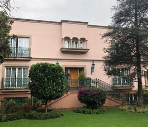 OPORTUNIDAD RESIDENCIA EN VENTA EN LOMAS DE CHAPULTEPEC