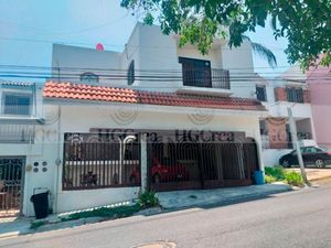 CASA EN VENTA  EN BOSQUES DE LA PASTORA