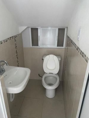 ESPACIO IDEAL PARA OFICINAS, CONSULTORIOS O ESTUDIOS.