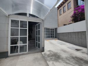 SE VENDE CASA EN LOMAS DE CHAPULTEPEC (V)