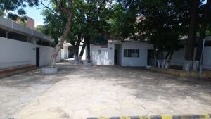 Se Vende terreno comercial en 5ta. Calle Oriente Sur, esquina con 8va Sur.