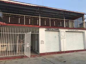 Se renta local comercial al interior de  la 9a Sur Poniente