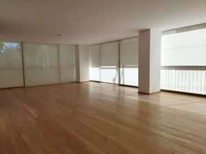 Venta Departamento con Balcón Totalmente Remodelado en Polanco