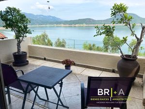 Casa en renta con hermosa vista al lago en valle de bravo