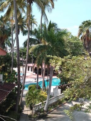 Tradicional Hotel Las Hamacas en Venta en la costera de Acapulco