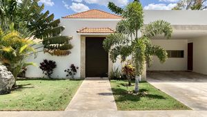 Casa de una planta en Mérida, tres habitaciones