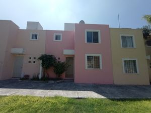 SE VENDE CASA EN  LOMAS DE SAN PEDRITO