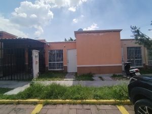 SE RENTA CASA EN LA ESTANCIA