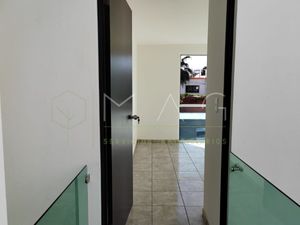 CASA SOLA EN VENTA, al norte de Cuernavaca