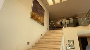 VENTA Prado Largo. Magnifica Casa Zona Esmeralda