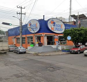 Local Comercial FRENTE AL MERCADO DE ABASTOS en Guadalajara Jalisco OPORTUNIDAD