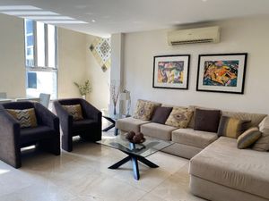 BONITO Y LUJOSO TOWNHOUSE EN RENTA