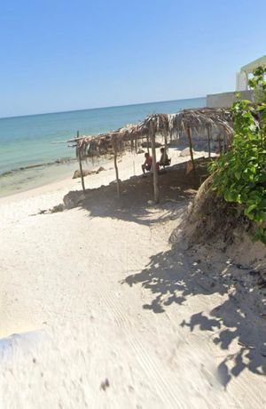 Terreno Frente al Mar y en Esquina en Venta en Chelem, Yucatán