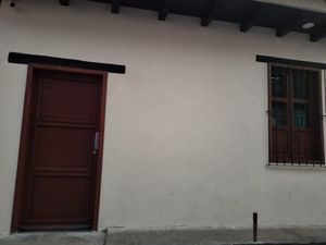 SE VENDE CASA CENTRICA EN SAN CRISTOBAL