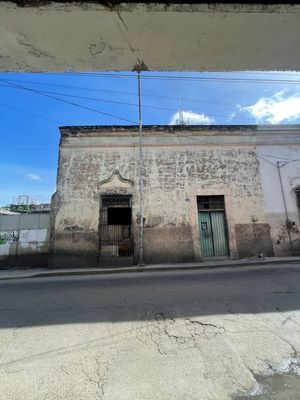 CASA EN VENTA PARA REMODELAR EN EL CENTRO HISTORICO DE MERIDA