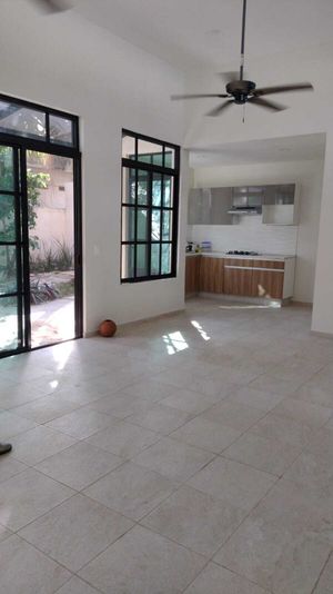 CASA EN VENTA EN CHUBURNA DE HIDALGO, MERIDA