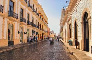 CASA EN VENTA PARA REMODELAR EN EL CENTRO HISTORICO DE MERIDA