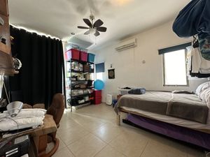 CASA EN VENTA EN MERIDA CERCA DE PLAZA ALTABRISA, COLONIA MAYA