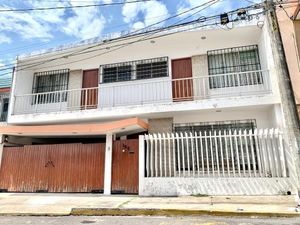 VENTA | CASA CON AMPLIO PATIO 4 RECAMARAS FRACCIONAMIENTO REFORMA