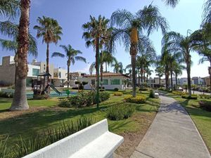 Hermosa y moderna casa en coto con GYM