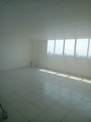 RENTA DE OFICINA/CONSULTORIO DE 39M2, EN LA MEJOR ZONA DE SATELITE,OFICINA VIP