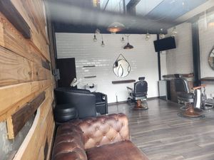 Barbería / Local Comercial en Renta en Palmas