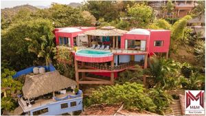 Casa con excelente ubicación y hermosa vista en Sayulita.