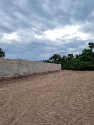 TERRENO COMERCIAL  VILLAS LAS FLORES