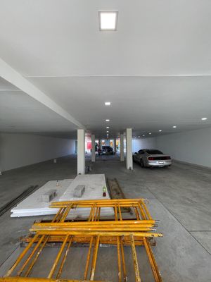 primer piso exclusivamente para estacionamientos