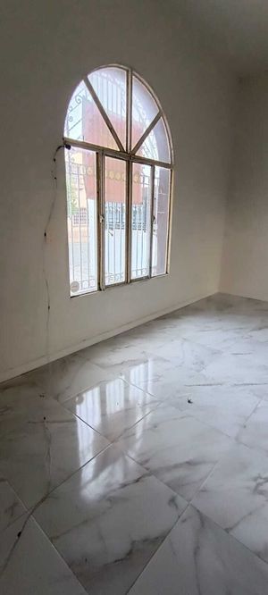 RENTA CASA EN CENTRO MONTERREY