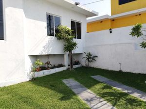 Casa en venta en Oacalco, Yautepec, Morelos, 62737. Cobaem 03, Centro  Cristiano Yautepec, Balneario La Onda