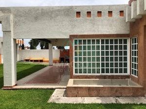 Casa en Venta en Vergeles de Oaxtepec Yautepec