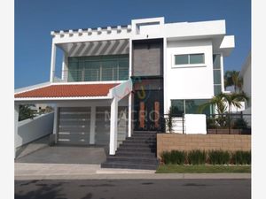 Casa en Venta en Lomas de Cocoyoc Atlatlahucan