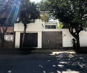 CASA EN VENTA EN NARVARTE