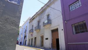 Casona en el centro de Atlixco frente al kiosco