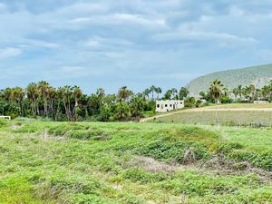 Terreno con Agua en Pescadero