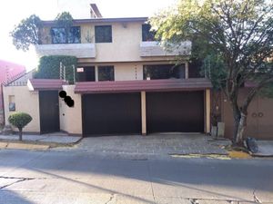 Casa en Venta en Parques de la Herradura Huixquilucan