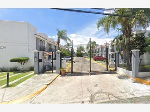 Casa en Venta en Jardines de Ixtepete Zapopan