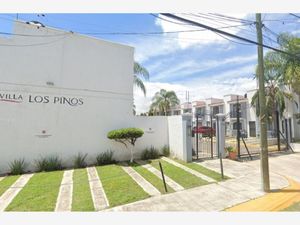 Casa en Venta en Jardines de Ixtepete Zapopan