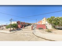 Casa en venta en Valle de Renee, Privada de los Ahuehuetes 16051 63, Los  Valles (Ke casas), Tijuana, Baja California, 22164.