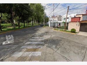 Casa en Venta en Llano de las Flores (Barrio del Hueso) Naucalpan de Juárez