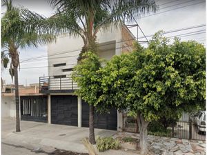 Casa en Venta en Insurgentes 1a Secc Guadalajara