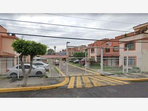 Casa en Venta en San Buenaventura Toluca