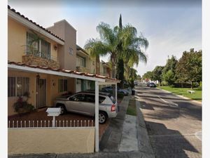 Casa en Venta en Real Del Bosque Zapopan