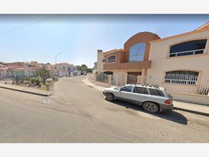 Casa en Venta en Loma Dorada Ensenada