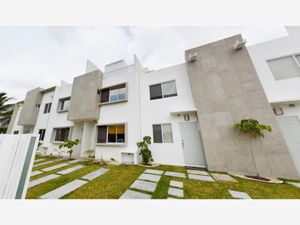 Casa en Venta en Natura Playa del Carmen Solidaridad