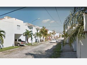 Casa en Venta en Nuevo Salagua Manzanillo